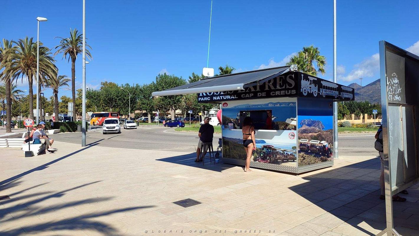 71 - Rosas - Paseo Maritime et Plage Nova.jpg
